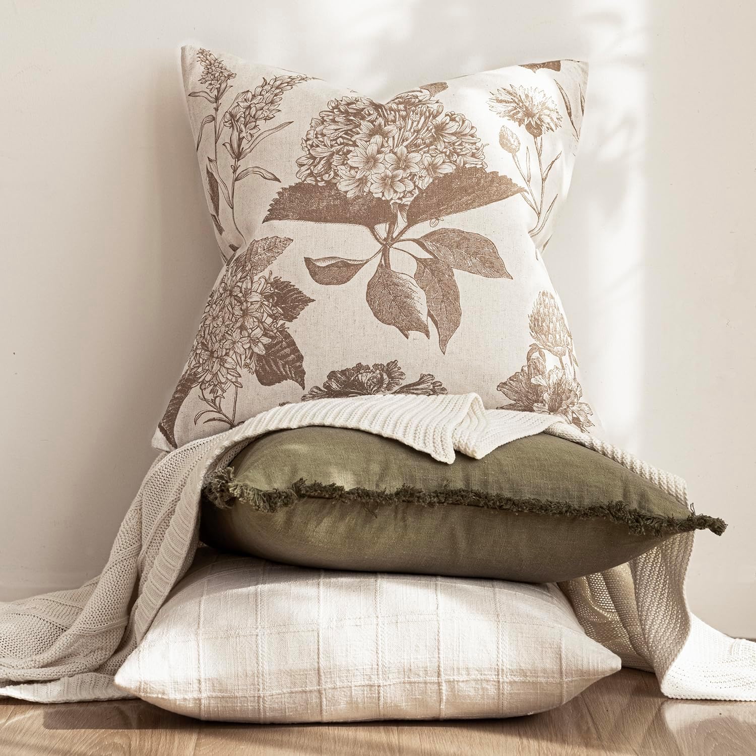 18x18" Set of 2 Linen Floral Pillow Covers